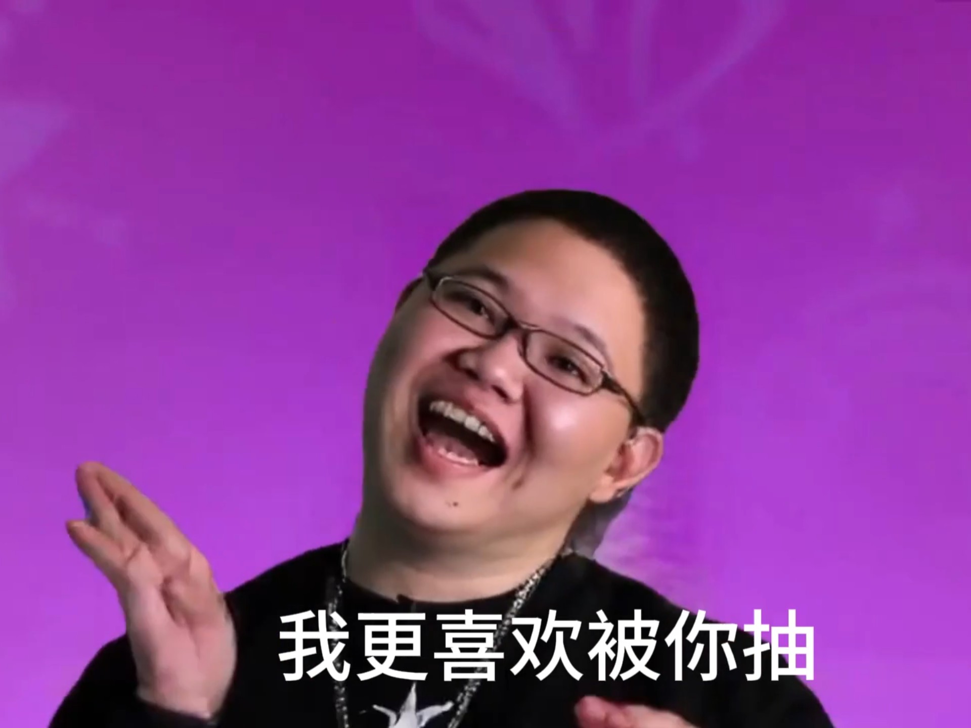 -包含电竞选手退役转型：55开卖烧烤，PDD做青训的词条