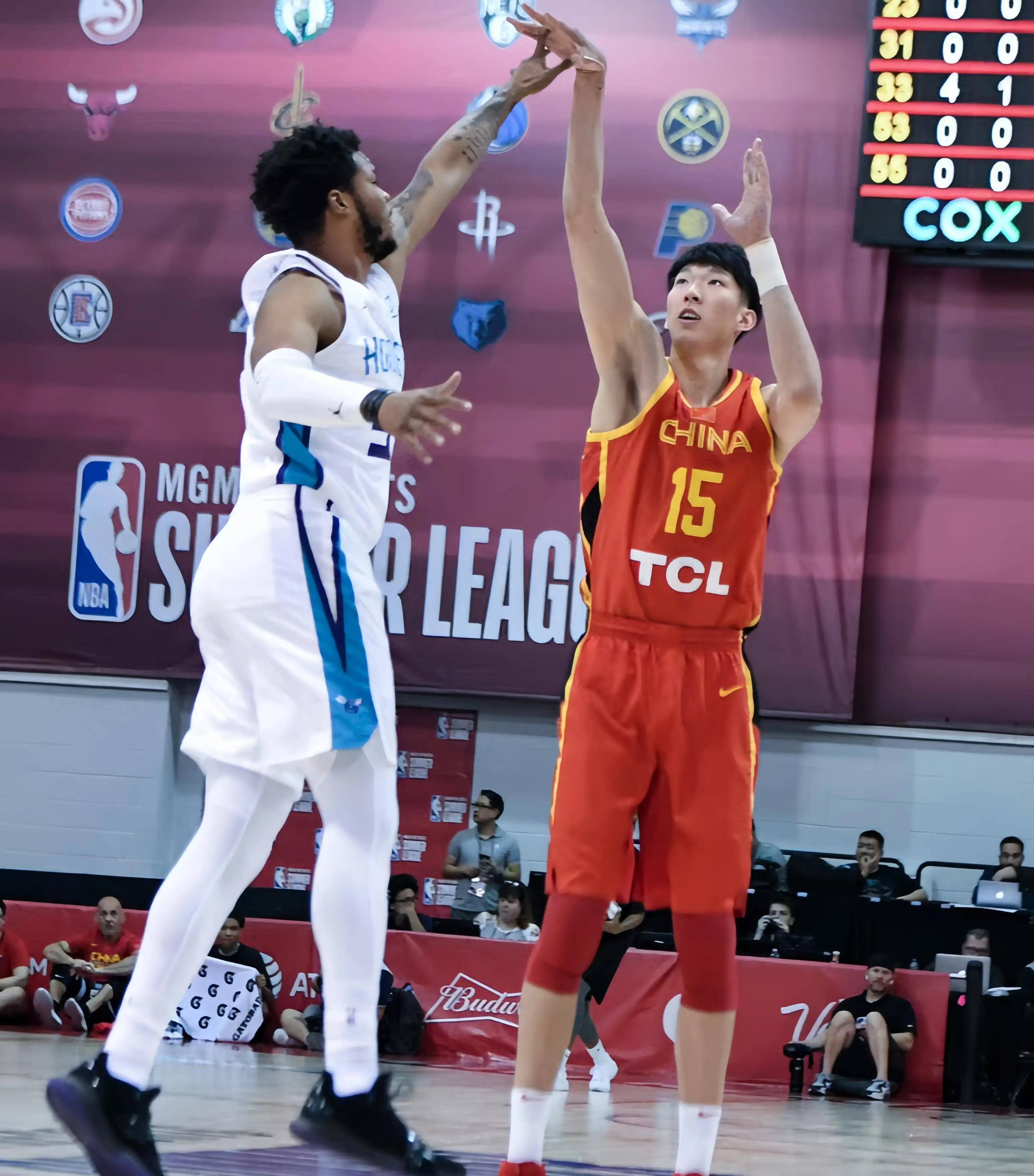 九游体育app-包含CBA球员试训NBA夏季联赛，能留队吗？的词条
