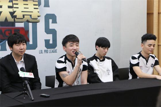 九游娱乐体育-包含电竞史上最大翻盘：基地50血惊天逆转的词条