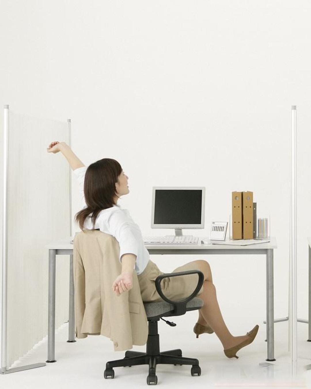 关于办公室健身指南:8个动作缓解颈椎病的信息 关于办公室健身指南:8个动作缓解颈椎病的信息