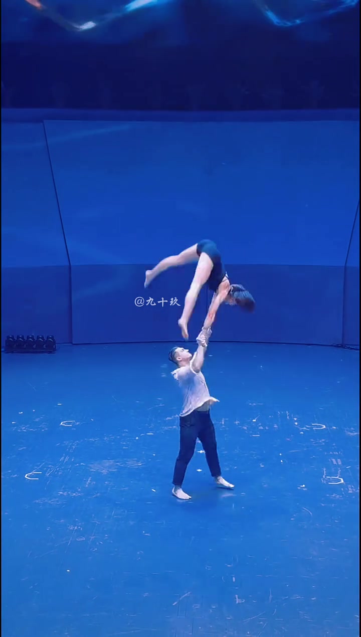 九游体育官网入口-包含民间体育达人秀：素人绝技惊艳全网的词条