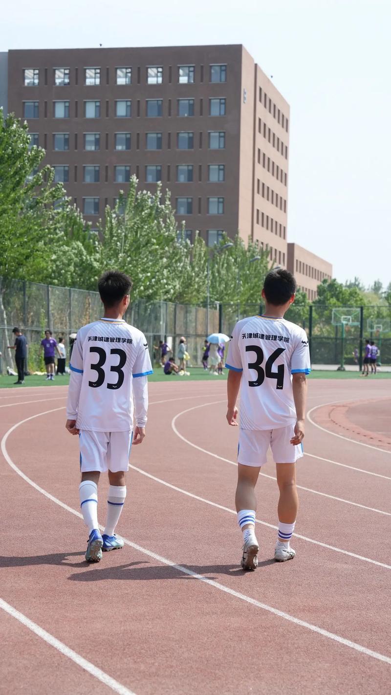 九游体育app-奥运会足球赛：青春与梦想的舞台的简单介绍