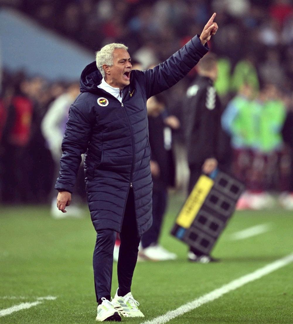 防守反击过时了吗？穆里尼奥的困境